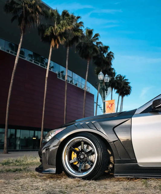 Q50 V3 Carbon Fiber Fenders Double Vented