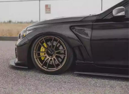Q50 V5 Carbon Fiber Fenders Vented